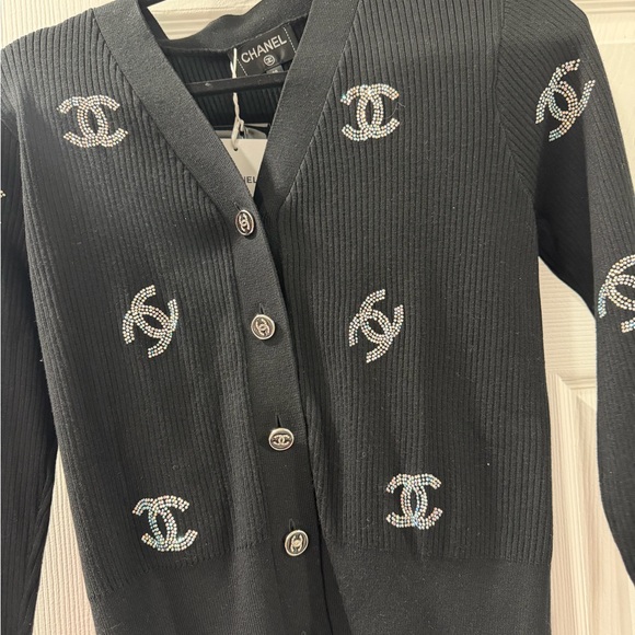 CHANEL Black Cardigan with Logo Embellishments - Picture 10 of 10